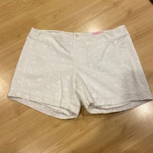 Lilly Pulitzer White Lace Shorts, size 4